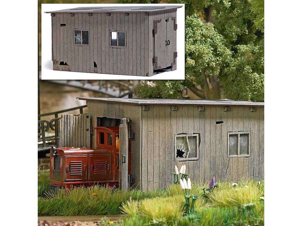 H0f-light-railway-baufaelliger-Lokschuppen-Busch-12381_b_0.jpg
