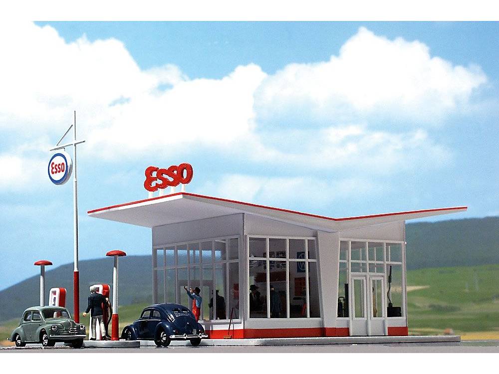 HO-Gas-station-Busch-1005_b_0.jpg