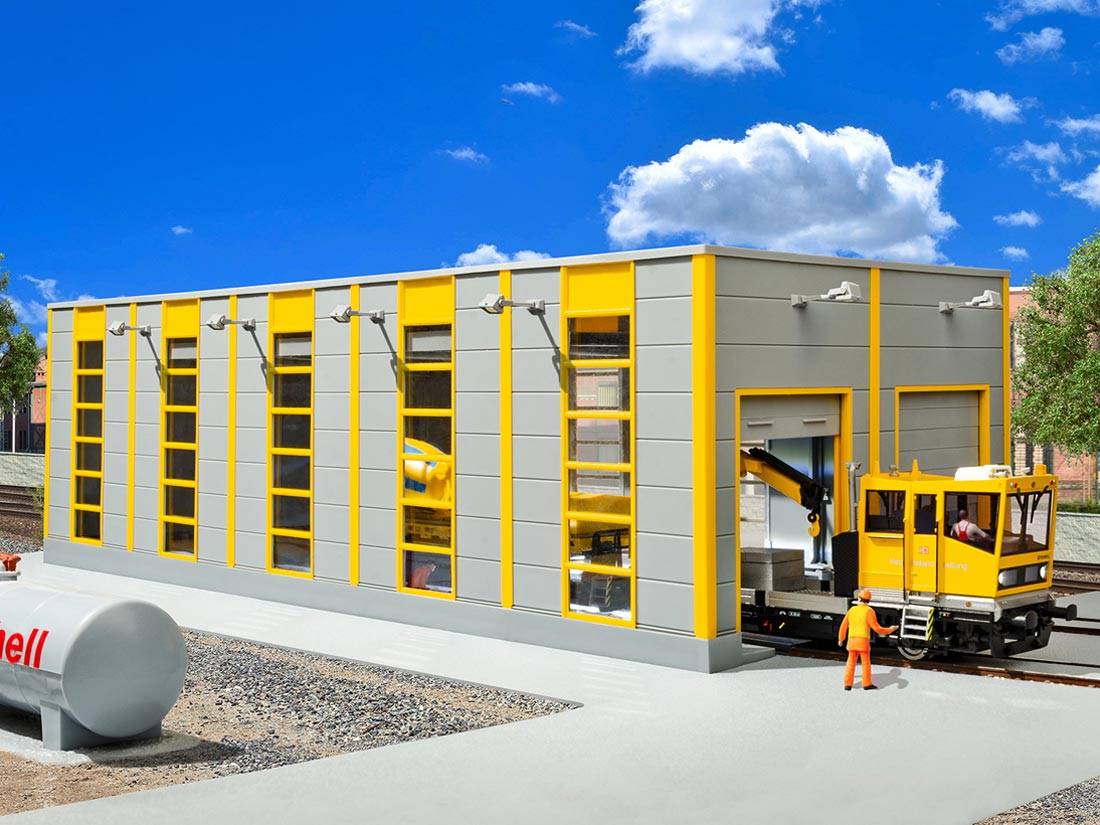 HO-modern-maintenance-hall-GleisBau-Kibri-39252_b_0.jpg