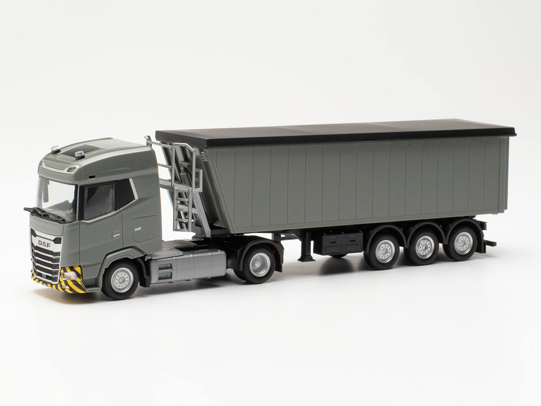 HO-truck-DAF-XG-Stoeffelliner-articulated-truck-Herpa-316231_b_0.jpg